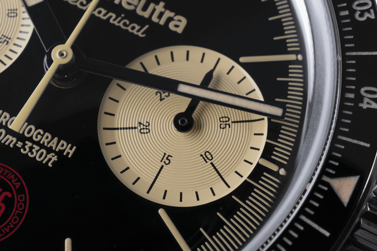 Cortina-Chronograph-Black-gallery-04