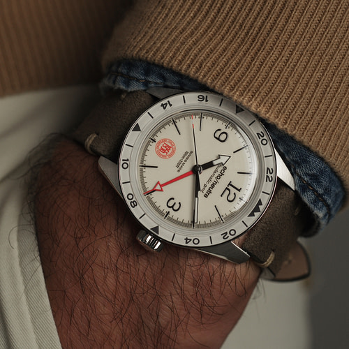 Cortina-GMT-Ivory-05